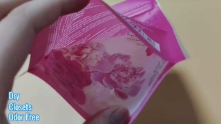 Túi hút ẩm dùng một lần hút ẩm để kiểm soát độ ẩm trong nhà và tủ quần áo