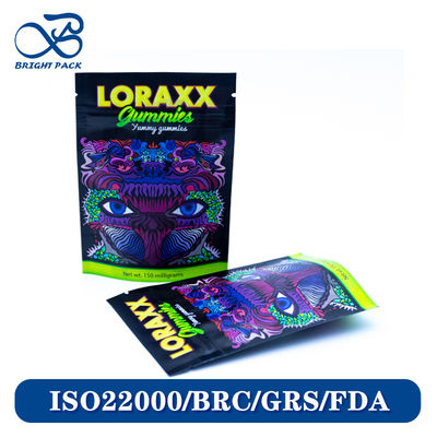 Túi đứng in họa tiết sống động để đóng gói kẹo dẻo với hoa văn thương hiệu có thể tùy chỉnh, màu sắc rực rỡ.